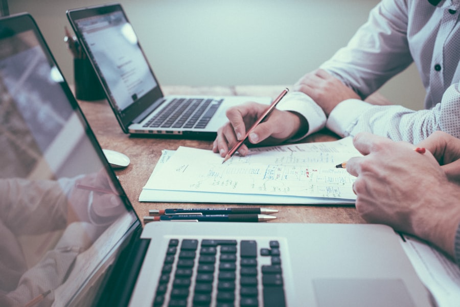 Revenue, Comercial & Estratégias